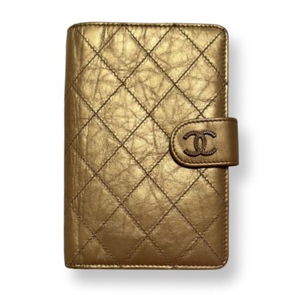 RARE Authentic Chanel Gold Quilted Lambskin Wallet - Picture 1 of 8